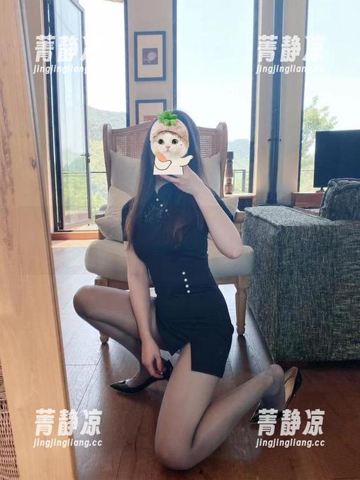 微密圈 - 来看July芝岚：私拍里，高跟配肉丝的意外搭档