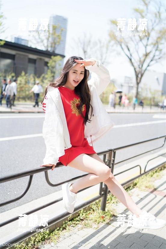 MiStar魅妍社 - 大白兔emma的写真，眼镜里透出的各种意味，让人忍不住想多看几眼。