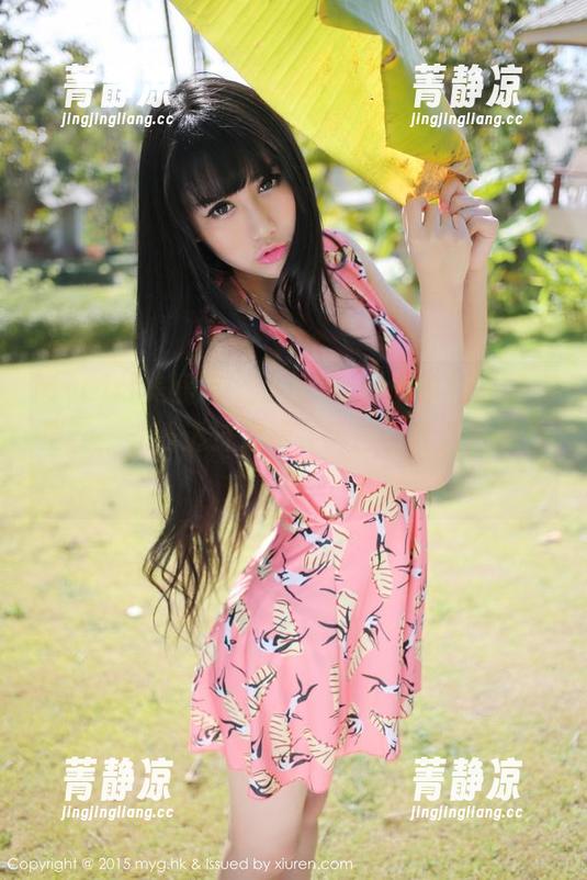 MyGirl美媛馆 - 小海臀rena的礼服图集更新，光线透过裙摆，懒得说什么只想看！