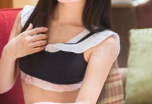 TouTiao头条女神 - 爱丽莎lisa的夏日合集，不只是艳阳天，还有几分闷热的小情绪。