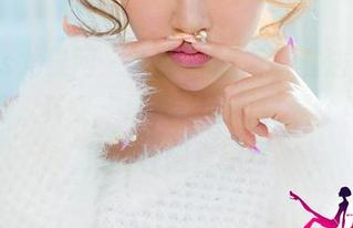 UGirls尤果网 - 乔依琳的居家魔法，无圣光加持，其实“居家”也可以是个电梯到顶的壮阔套图！