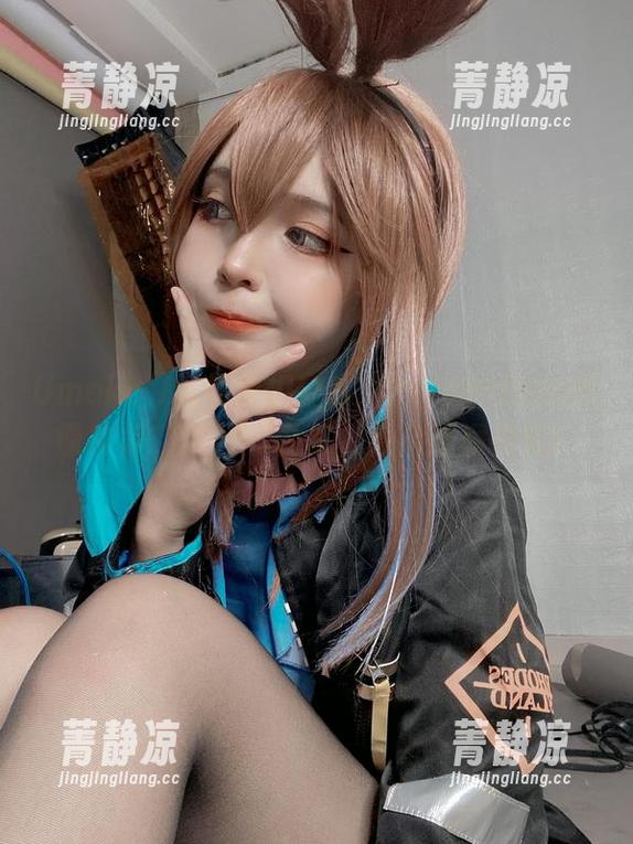 Umeko J带领我们穿越到Arlecchino的原神第二部COS合集，开启脑洞模式！