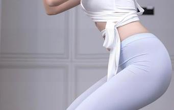 Xiuren秀人网 - Yomi悠蜜的少女图集：无圣光的尴尬跟不要犯错一样