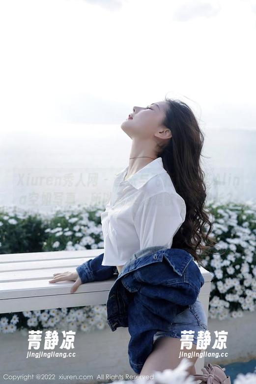 Xiuren秀人网-双笙Alina Xiuren秀人网 - 音乐与飞行:双笙Alina空姐写真,所以其实她是歌唱的机长?