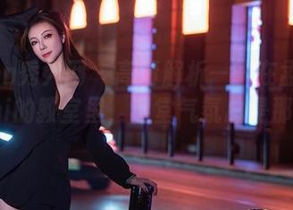 Xiuren秀人网 - 高清解析——在孟狐狸FoxYini的教室里，课堂气氛总是那么微妙。