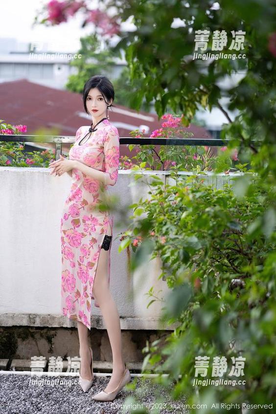 Xiuren秀人网 - 描述不了的美，我们只需要看瑶瑶baby这组灰丝图片，太唯美了。