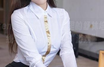 Xiuren秀人网 - 办公室里的舒林培，在线写真上演隐秘的“游戏”