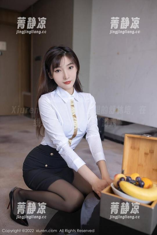 Xiuren秀人网 - 办公室里的舒林培，在线写真上演隐秘的“游戏”