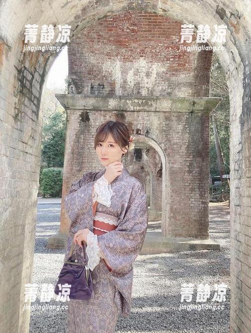 けん研 网袜在线,けん研写真中的游戏与甜蜜暗示