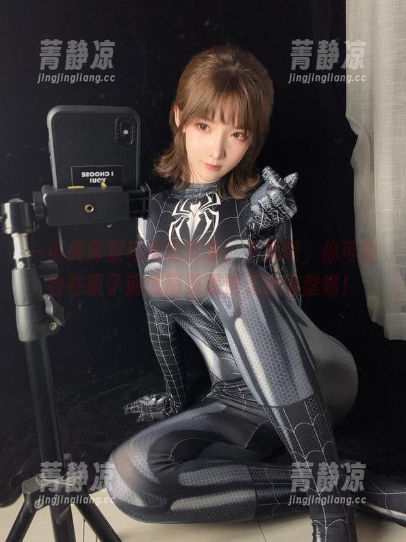 一小央泽双马尾写真集：下载吧，你可能会在镜子前试图重现这无敌造型哦！