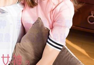 克拉女神 - 百琳的黑丝写真，让我陷入了种种想象，这搭配难免让人浮想联翩。