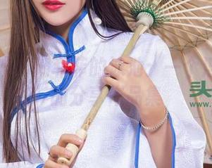 头条女神 - 刘菲菲的泳池：一个浮躁夏日的分享作品集