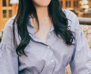 头条女神 - 准备好接受月音瞳的少女福利图包洗礼了吗？