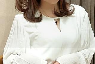 等等，小女巫露娜的烟影如画下载链接在哪里？真想收藏这气氛！