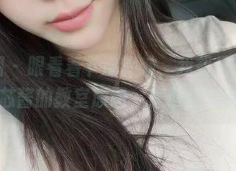 微密圈 - 眼看着下课铃响，我却只想盯着小芯酱的教室原图，管他什么课。