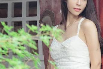 尤果网 - 自信到连光线都不敢靠近，凌希儿的无圣光纯白写真太实在了。