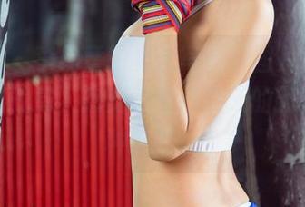 尤果网 - 李易童的夏天写真，图片里那种轻浮的气息，感觉跟自己夏天的无聊也有种连接。
