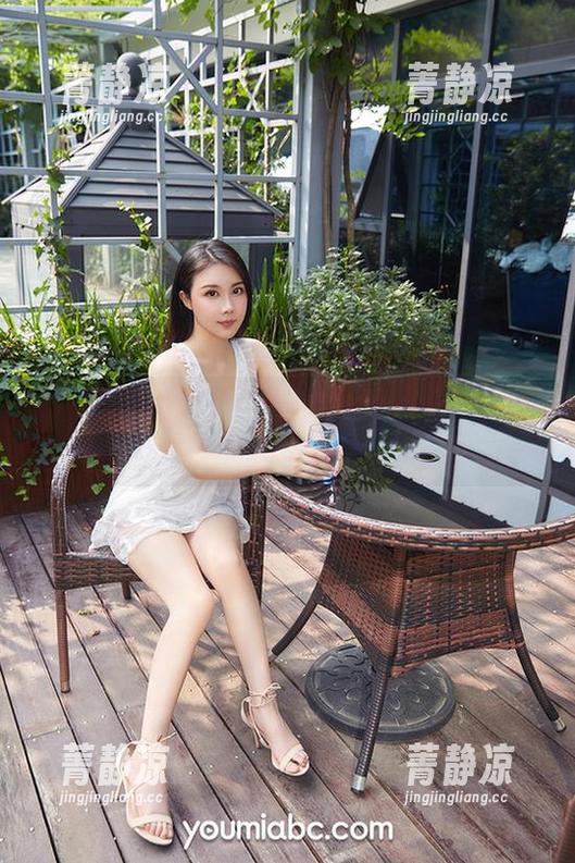 尤蜜荟 - 林妙妙泳衣全集：她的原图比海洋还深邃？
