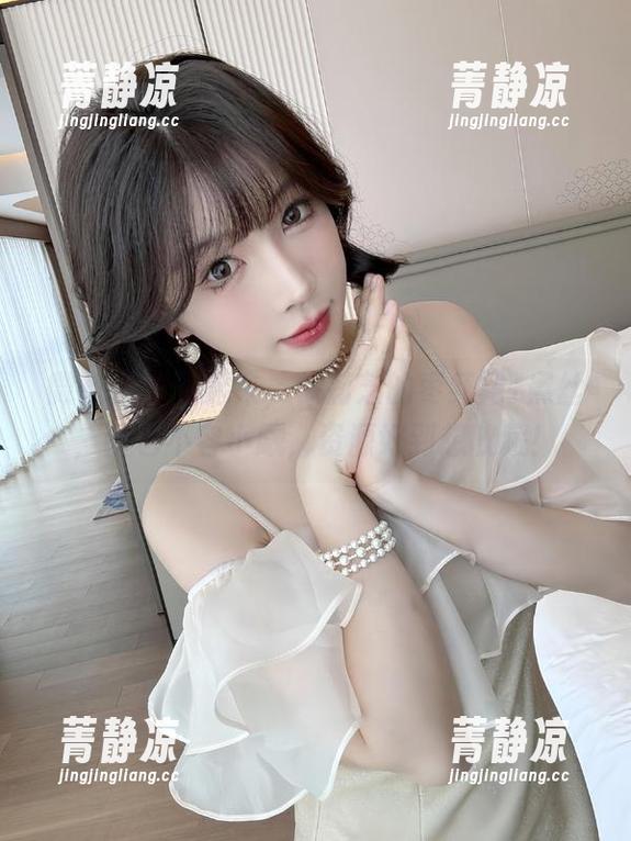 微密圈 - 存起来，徐莉芝的枣红裙+黑丝，图包不容小觑，资源好到想收藏！
