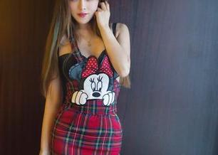 推女郎 - 心藏真情苦与乐，李丽莎校服写真让你在每一页翻阅中，找到小时候的自己。
