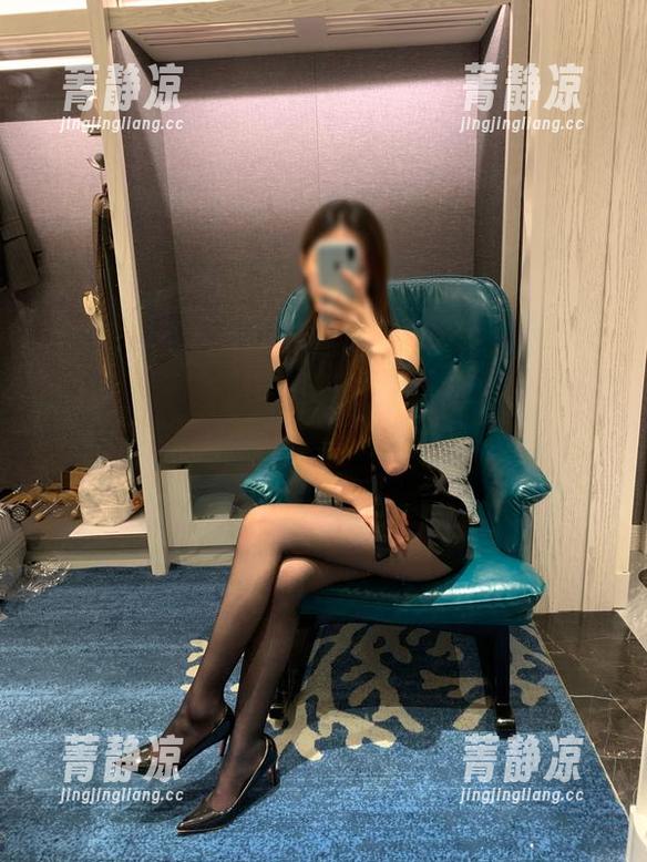 微密圈 - 有你喵：肉丝写真，拿资源来当“面具”