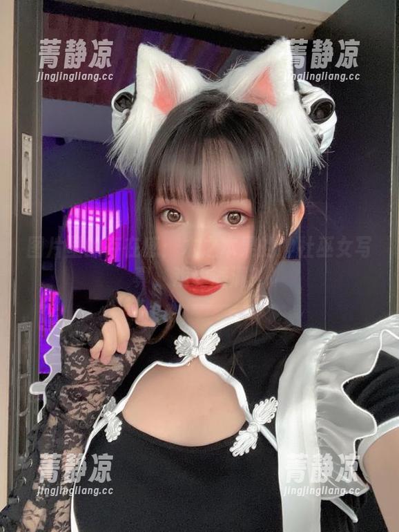 图片里的存在感：木之本果的神社巫女写真，戏谑满满？