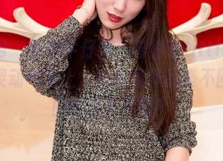 果团网 - 拿起牛仔裤，倚靠在little贝壳喵的灵动气质上，这影像作品集不回头真的就是个亏啊！