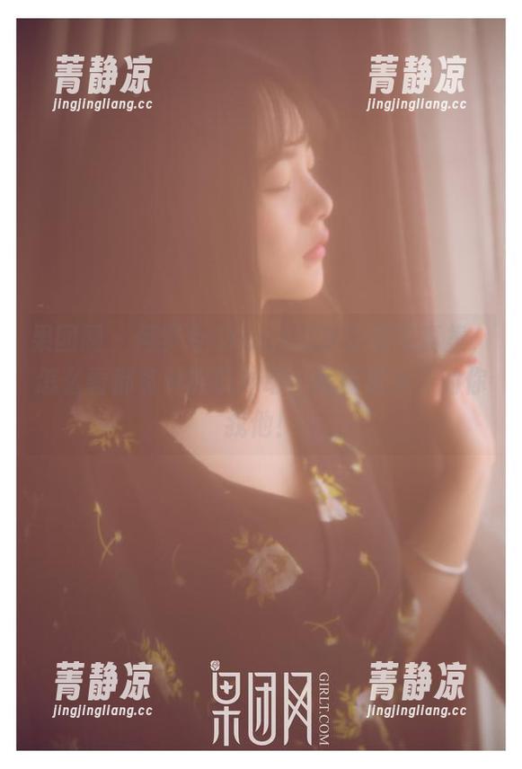 果团网 - 何梦兮Stacy的职业装写真集，怎么看都有种离职冲动，高清镜头下的你我他！