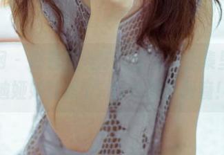 果团网 - 观看新技艺！这黑丝合集里，陈迪娅她就像个…任性的小恶魔！