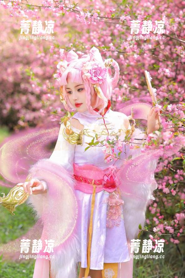 哎呀，桃暖酱这组“秘密”图集，下载后会不会让我眼前一亮？真让人好奇啊。