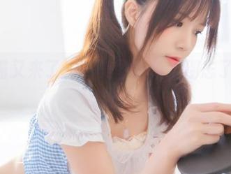桜桃喵又来了——美图更新，别忘了穿泳装哦！