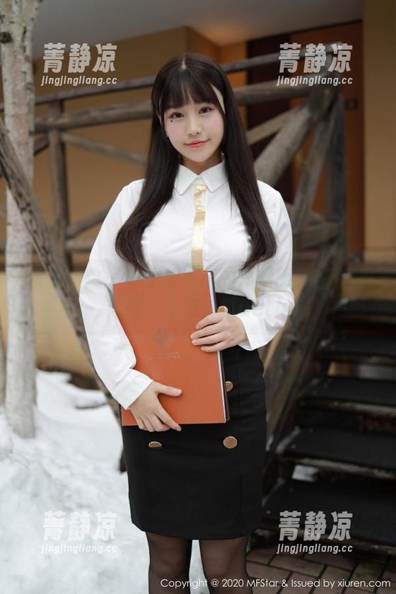 模范学院 - 韩子萱mm的体操服：有壁纸神技，美图一键Get！