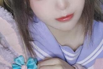 自拍女神洛可ss的独特壁纸命名法，每张都能让你多看一眼。不服你试试！