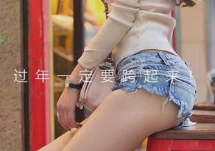 爱尤物 - 看徐莉芝Booty的学姐作品，不小心又爱上了上学时光！