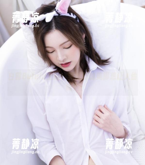 白露Bululu上线！美图里的美脚想让人偷瞧？