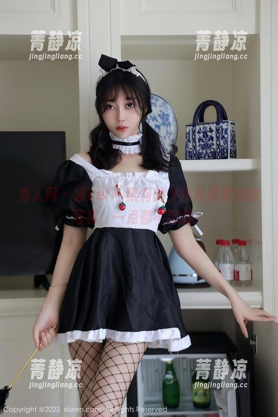 秀人网 - 被kelly凯莉的少年风暴席卷的写真，一点都不沉重！