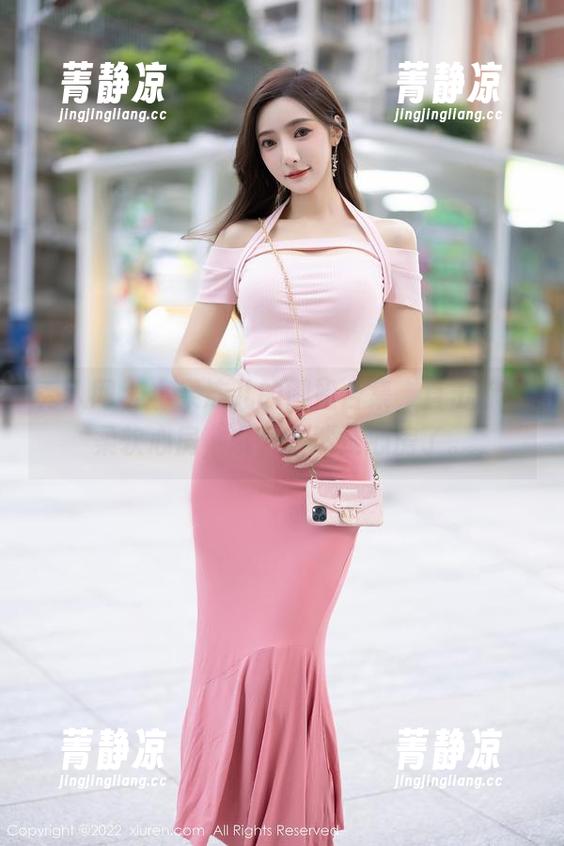 秀人网 - 小果冻儿的御姐合集，直击你的柔软心房，哦，当然是心房了。