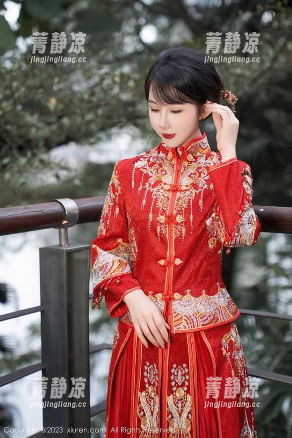 秀人网 - 白芷yy在海边，结果被海鸥当成了午餐——原图太精彩，资源抢手！