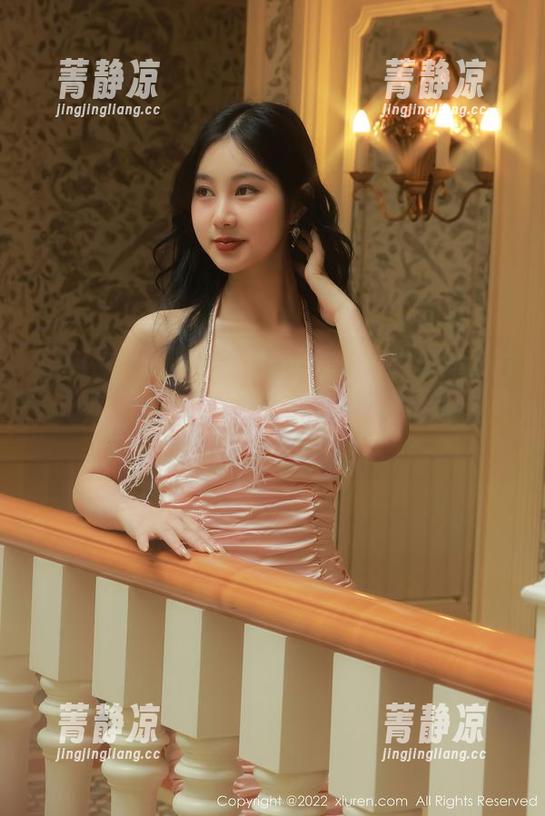 秀人网 - 看糯美子MINIbabe的白丝图片，我的内心深处为啥开始悸动？任务就是得分享！