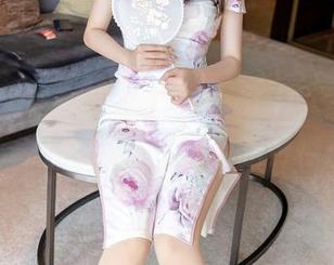 秀人网 - 萌白酱穿上这礼服，估计连我都想变得优雅起来，分享这份惊艳！