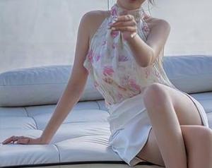 秀人网 - 图片里的谢晚晚，透明得让人恍惚，是清新还是露骨？