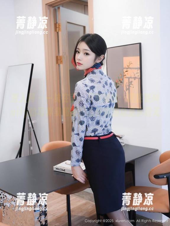秀人网 - 一袜在手，万事如意：顾楚楚Maily的写真集和原图随便翻翻总是乐趣无穷。