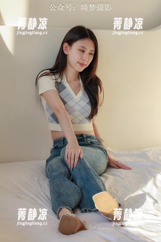 绮梦摄影 - 白丝与子涵，高清作品集就是这么让人小心翼翼
