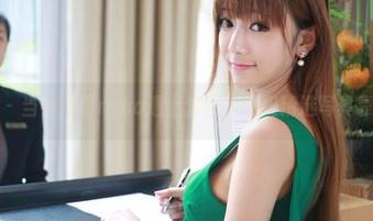 美媛馆 - 当小海臀rena遇上套装，这组精选写真靠谱吗？