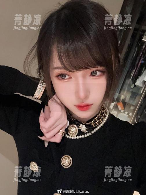 又是白丝，又是腐团儿Ikaros，这个免费套图只为你而打造成，快来瞧瞧！