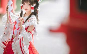 美图合集：花柒Hana的宫园熏粉裙，穿上后能让你痴迷想去买股票！