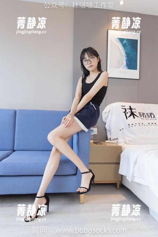 袜啵啵 - 奶油的靴子配口罩，这波无圣光要怎么解释？美图出炉！