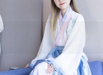 袜啵啵 - 小安黑丝精选，鞋子部分某种程度上又像是故事的引子，让人好奇。