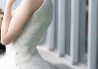 语画界 - 白裙允儿Claire的高清光影游戏，一秒钟从恬静到绝美，连我家的猫都看呆了！