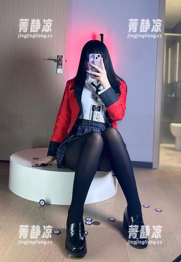 阿九从不咕咕(九言)的《大慈树王》图包，看看这是一棵什么样的树，哈哈！